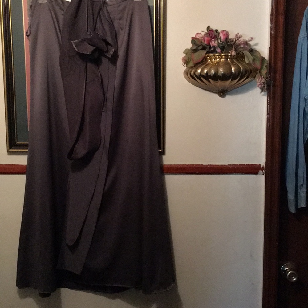 🔥💃🏾 Adrianna Papell Formal Skirt w/ two belts